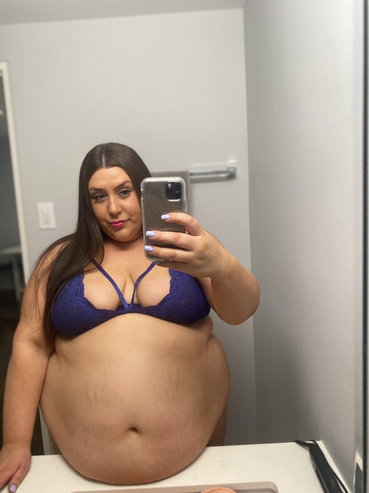 bbwlayla on Twitter: "My belly looks bigger and better than ever