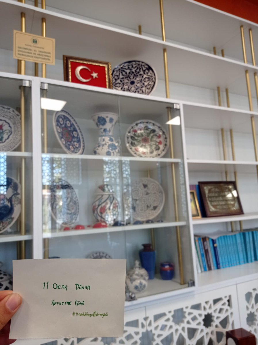 ocak_11's tweet photo. İnönü'de affediyor... #11OcakDünyaAffetmeGünü https://t.co/tPyAF55J71