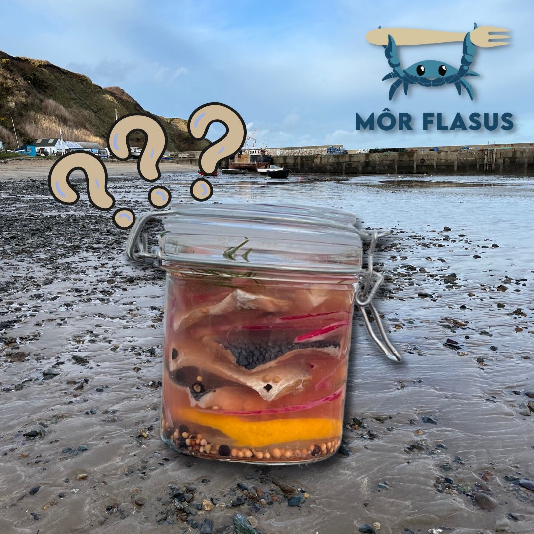 Dyfalwch be sy’n y jar/guess what’s in the Jar