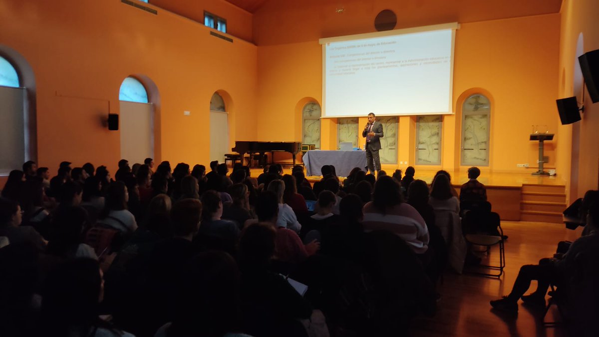 educarioja's tweet photo. Tarde intensa de formaciones en la Consejería de Educación. Curso de Funcionarios en Prácticas,  Tertulias Literarias, Reuniones #CEHS y #LOMLOE en Educación Infantil https://t.co/4kbTikqGkB