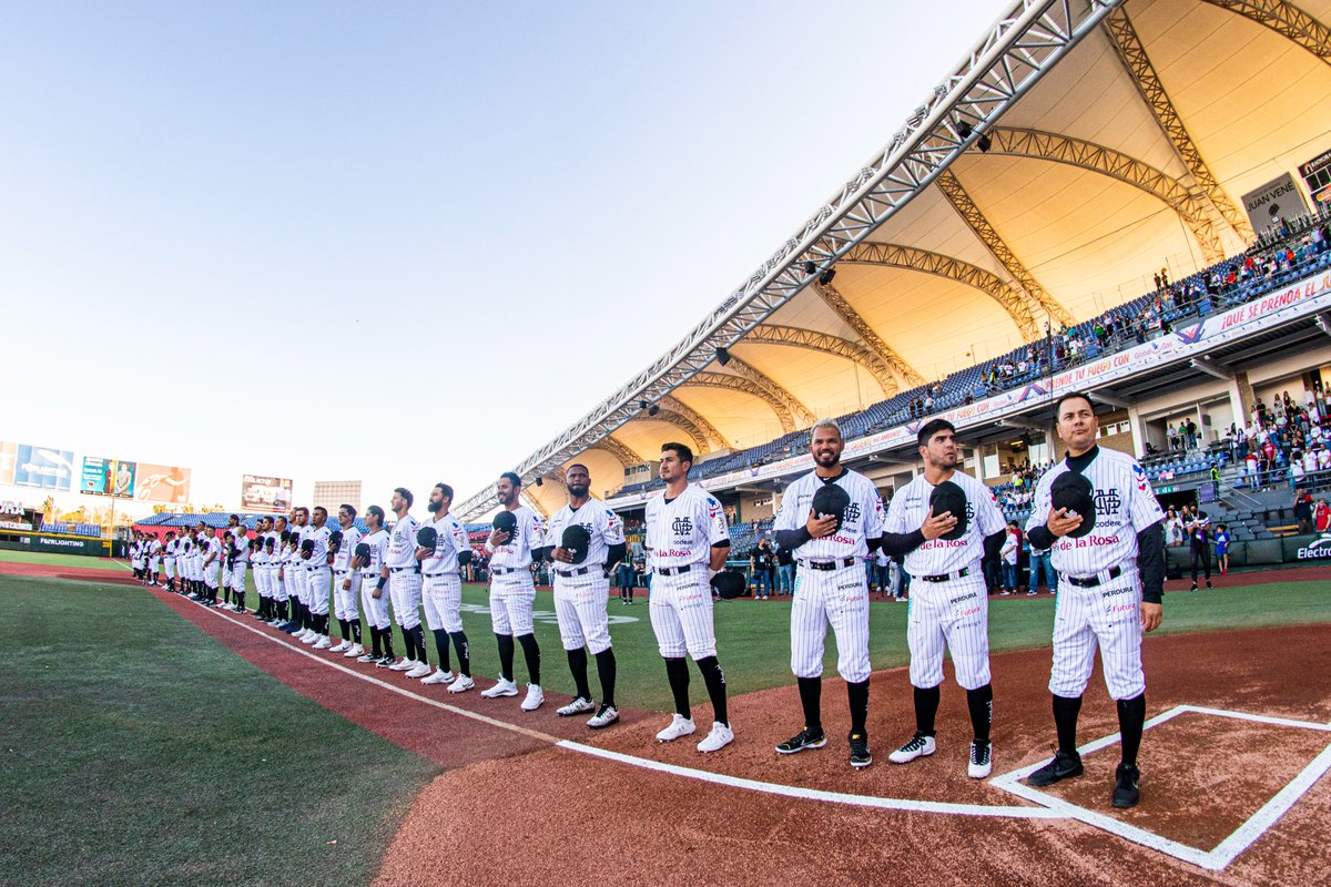 𝟙𝟘𝟘 𝕕í𝕒𝕤 𝕟𝕠𝕤 𝕤𝕖𝕡𝕒𝕣𝕒𝕟 𝕕𝕖 𝕢𝕦𝕖 𝕧𝕦𝕖𝕝𝕧𝕒 𝕒 𝕤𝕠𝕟𝕒𝕣 #𝕄𝕚𝕄𝕒𝕣𝕚𝕒𝕔𝕙𝕚 🏟️🤩🎺