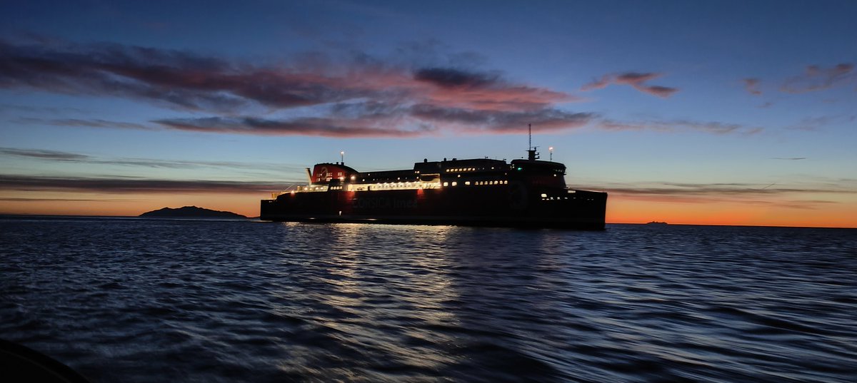 Sebpan2's tweet image. Première arrivée d'A Galeotta à Bastia 
#corsicalinea
#Bastia