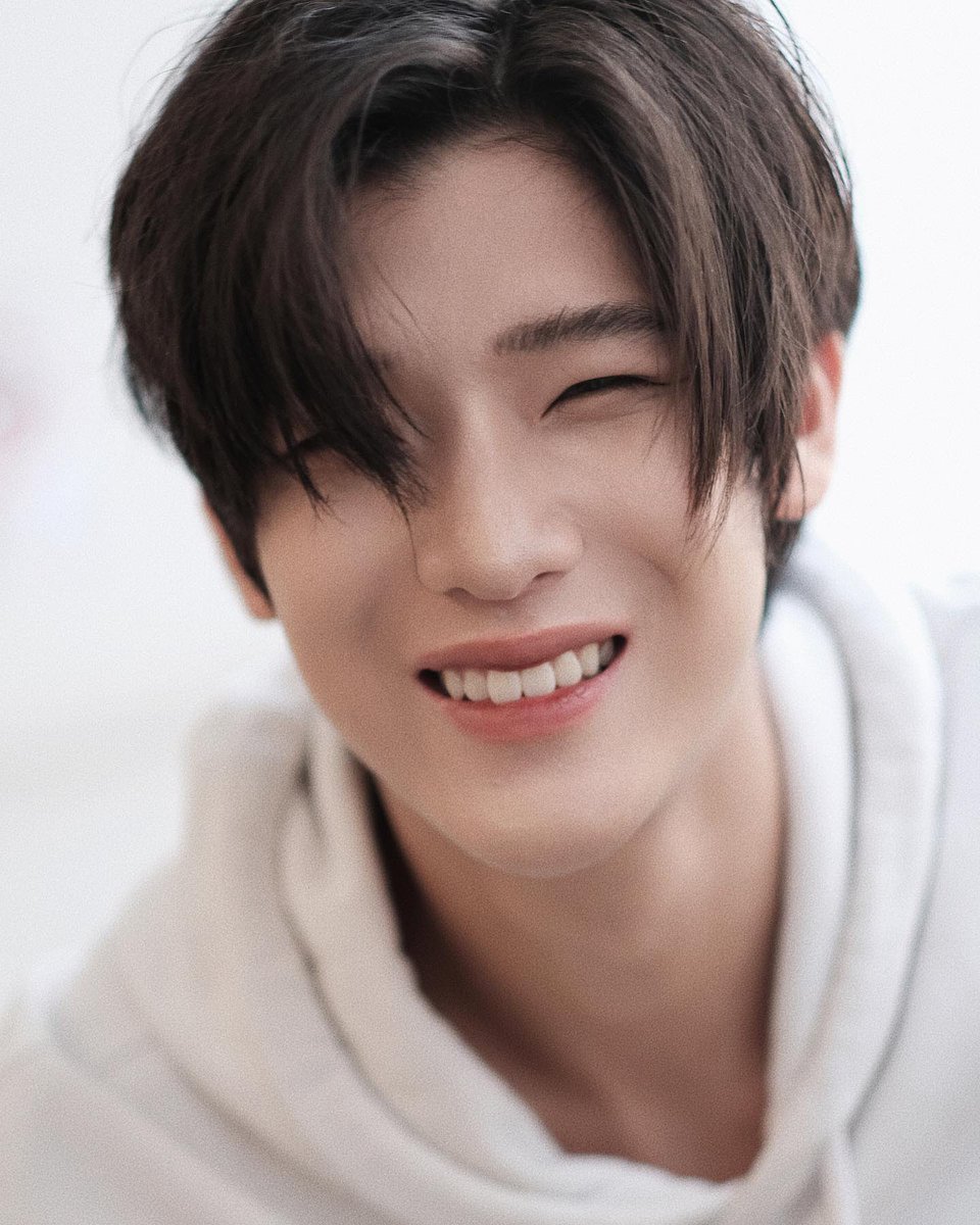 Tags to remember:

JM : #จมอ่านว่าจอมอ 
JM's Minions: #ลูกสมุนของจอมอ

Yahom: #ยาหอมของมี่ทู

Saifah: #สายฟ้าซน #สายฟ้าซนStory #WhyRUtheseries 

Night: #จิมมี่ทอมมี่มีปัญหาปรึกษาดาว #CloseFriendโคตรแฟน #CloseFriendxJimmyTommy 

#PeachofTime 

#Remember15 

#ZomvivorSeries