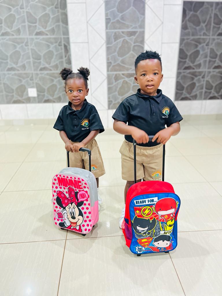 MudixBricks's tweet photo. Their first day..journey begins https://t.co/obkZ8FOBoa