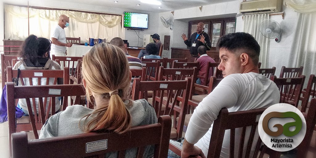 Arrancó en la #MayoristaArtemisa el Taller Metodológico de Defensa, Seguridad y Protección Física.

Más imágenes👇
m.facebook.com/story.php?stor…

#JuntarYVencer
#ComercioCuba + seguro.
#OSDEGrupoAlimentos
<a href="/BetsyDazVelzqu2/">Betsy Díaz Velázquez</a> 
<a href="/GladysArtemisa/">Gladys Martínez Verdecia</a> 
<a href="/santiagomincin/">Santiago Cuenca Vargas</a>