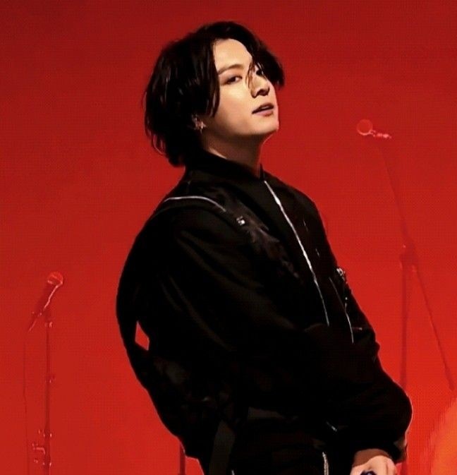 archiveforJKboy's tweet photo. Hot bf.. https://t.co/WYcTz7I0b0