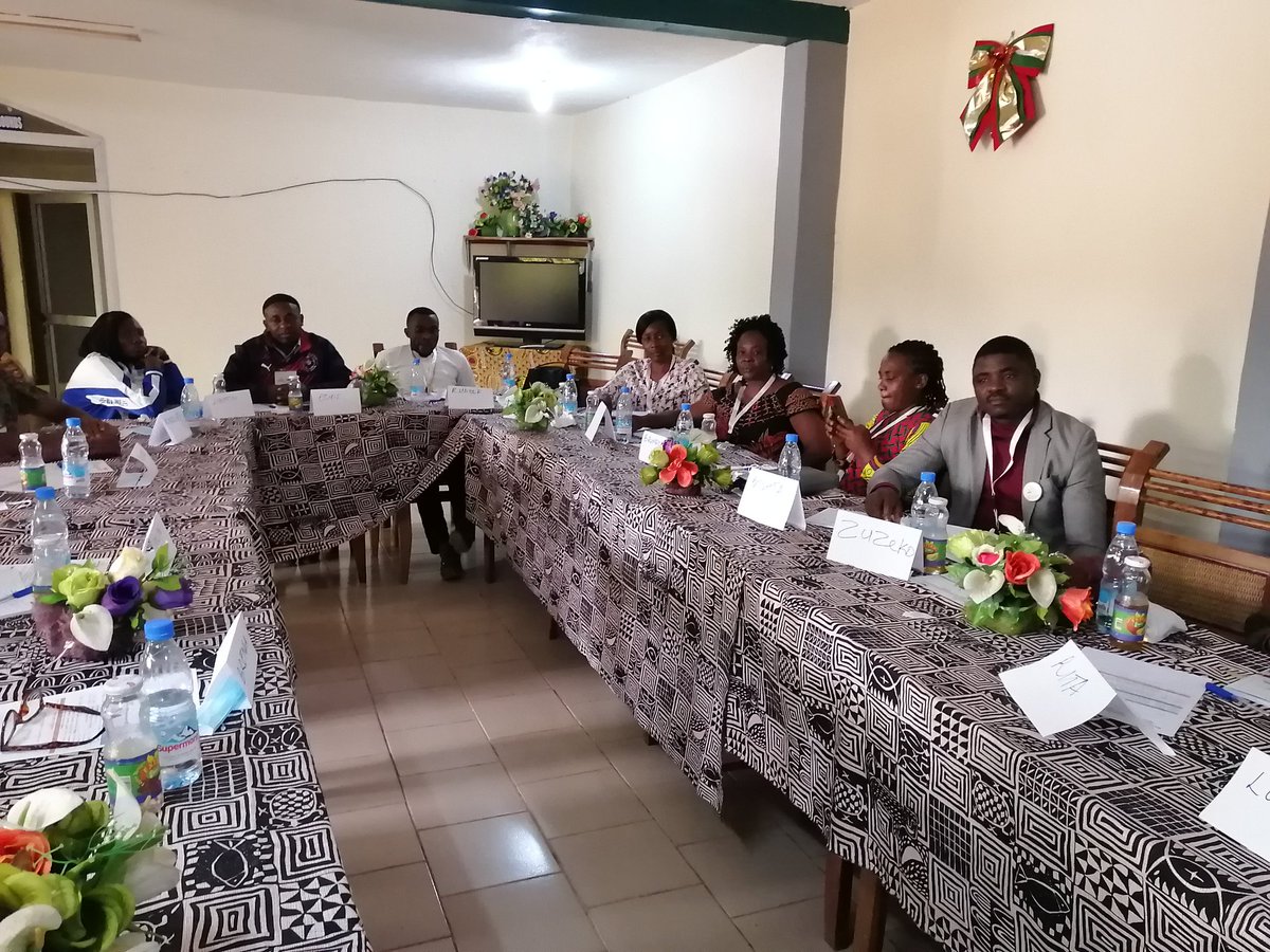 MrWest53198611's tweet photo. A One Day Consultation Working Session was organized #reachoutdev1 in the North West Region of Cameroon and Grace Gift Foundation was part of this session.
@NEDemocracy
@Reachoutreo
#championsofpeace
#peaceambassadors
#womenforpeace
#youthsforpeace https://t.co/Zv0HOT5KKM