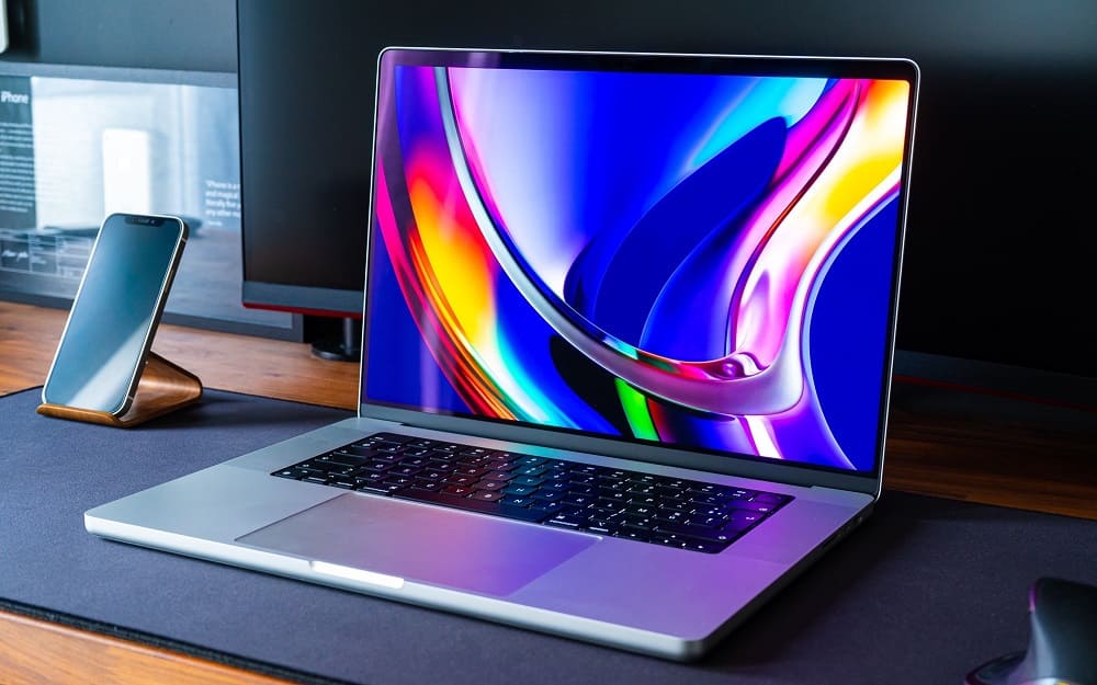 hardfanaticos's tweet photo. El primer MacBook OLED de Apple llegaría a finales de 2024. Según el analista Ming-Chi Kuo, Apple planea lanzar el MacBook OLED a finales del próximo año, así que no esperéis a que llegue antes. #Apple #hardware #MacBookOLED #PC #portatil #tecnología
https://t.co/E0FZbCGdi1 https://t.co/hRSXrfT9fB