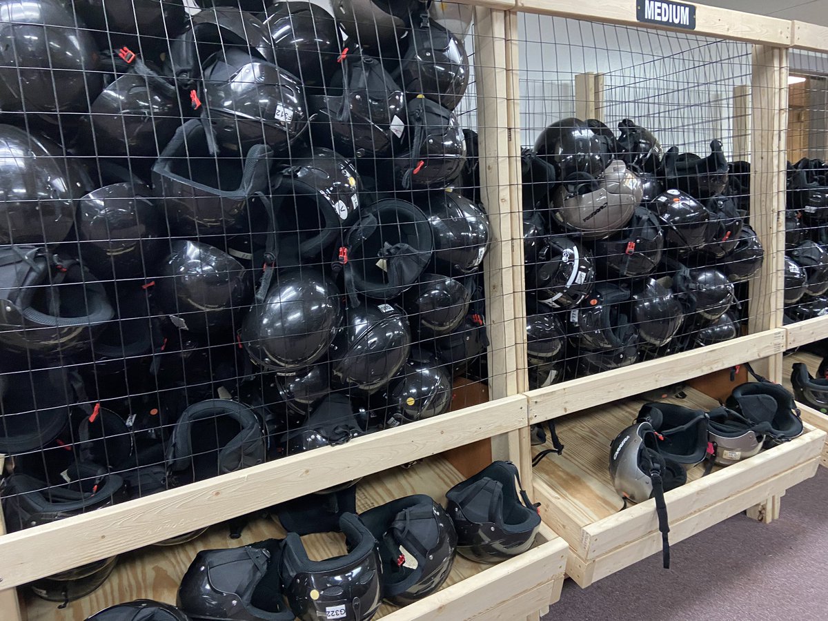 The sport of skiing went from no helmets to nearly 100% helmet usage in only a few years. They hand them out but not all are equal helmet.beam.vt.edu/snowsport-helm… @ICTASVT