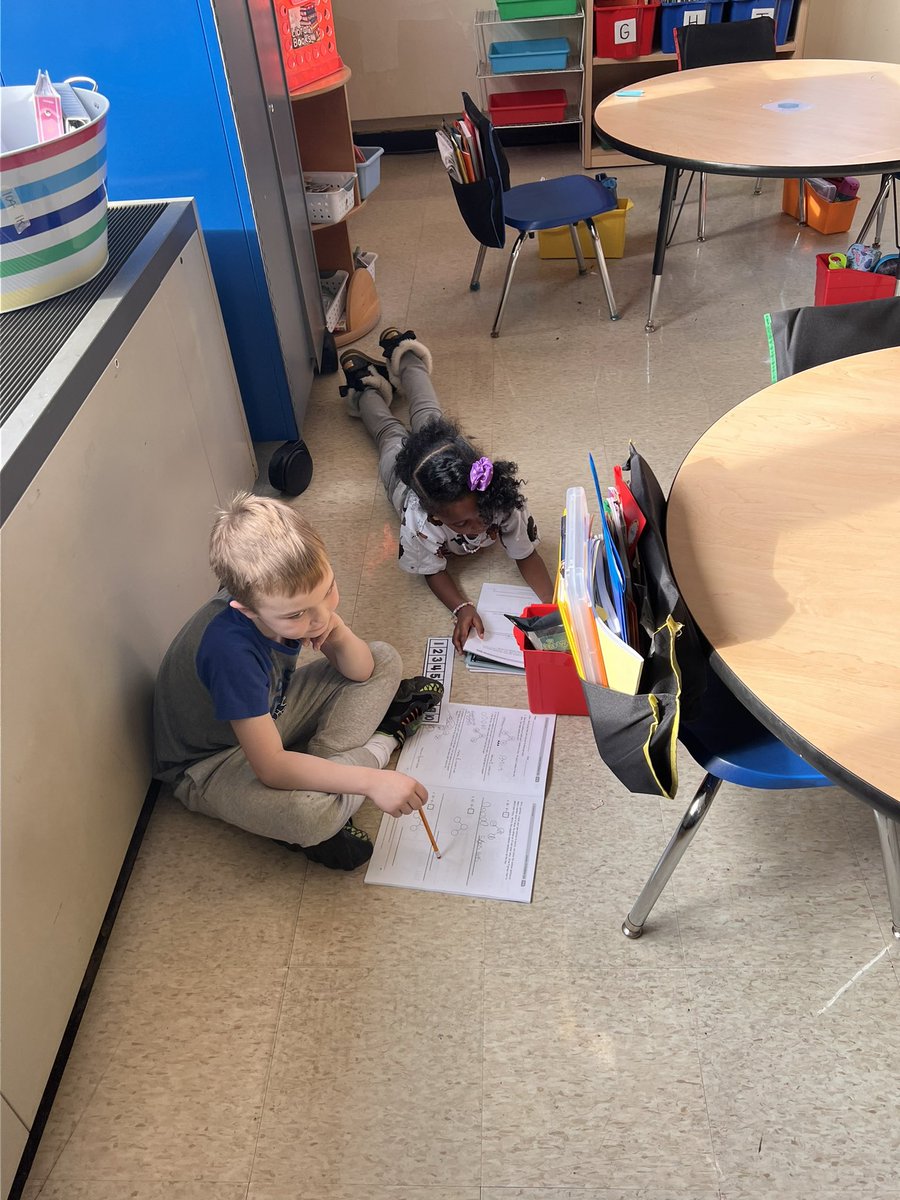 MsK1stGrade tweet media