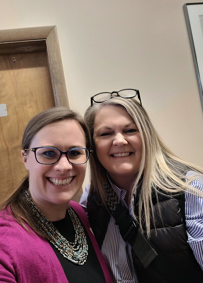 RandiMcCallian's tweet photo. Looking for something hopeful in Missouri politics?
Here you go ⬇️😁
#GoodTroubleStarters
@piper4missouri
COME JOIN US in Phelps County on Jan 26 at 6pm, at the County Courthouse!
#BlueMO #DirtRoadDemocrat
#PhelpsCounty #Rolla https://t.co/qKvORir9CP