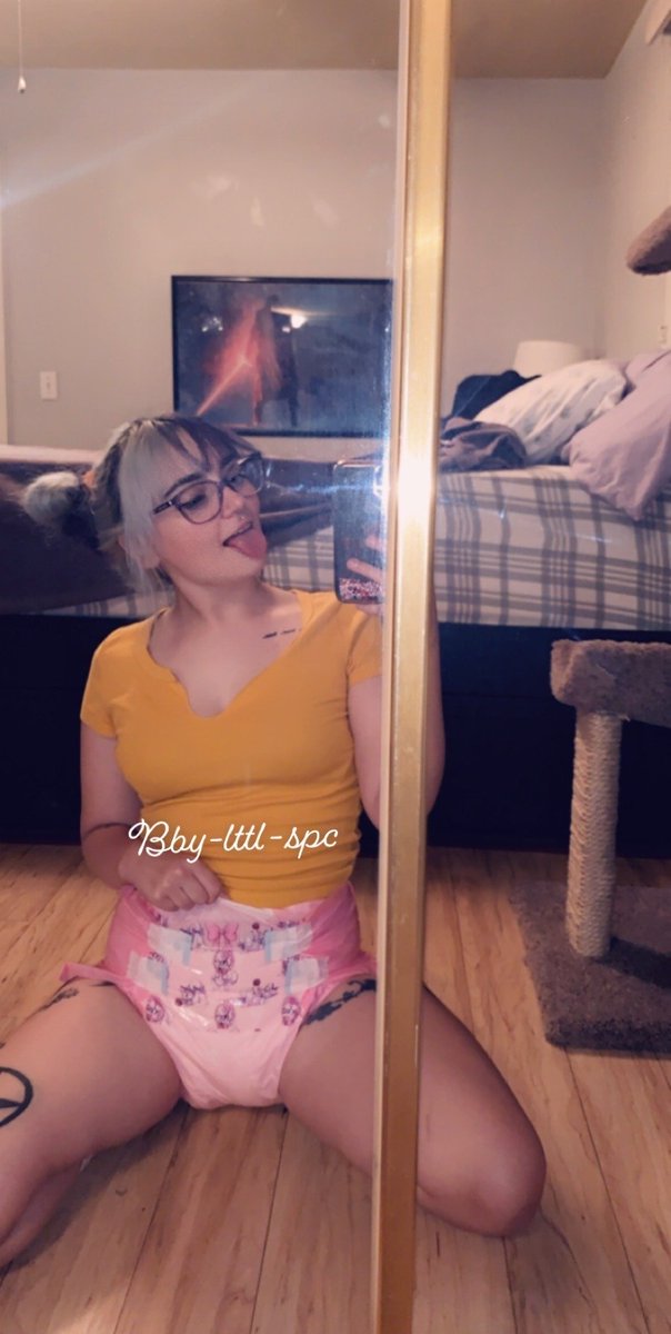 bby_lttl_spc's tweet image. 