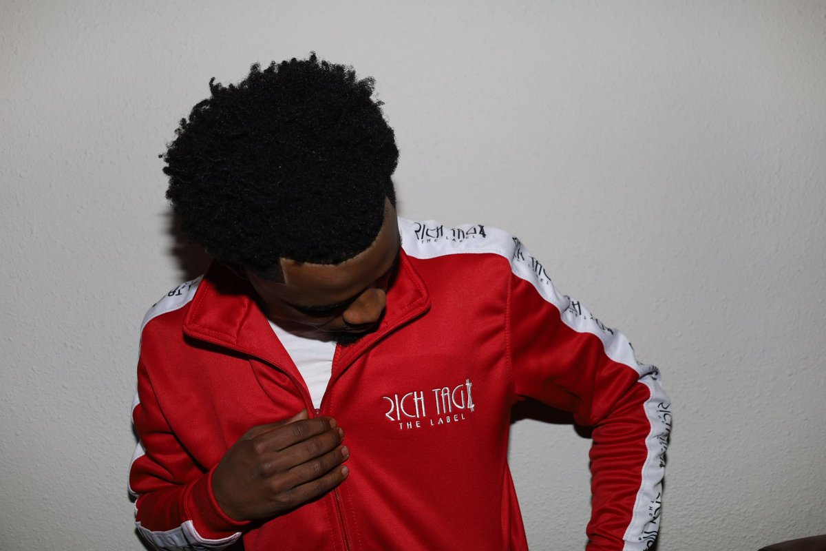 RichTagzLabel's tweet photo. https://t.co/JIpys32dNP Website is now up & running! Link in our bio Shop our tracksuits now available in 3 colors ways all sizes. #New #Gear #RichTaggz #UrbanAndStreet #StreetWear #BlackOwnedBusiness #ClothingBrand #WorldWide #DesignerInspired #ClothingLine #UrbanWear #Designers https://t.co/fYoLAmLsdy