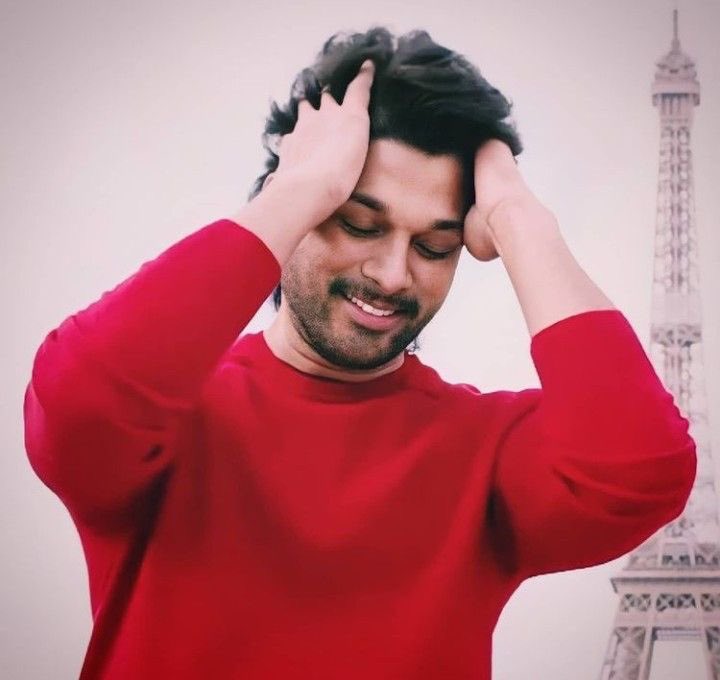 Allupreethuvdk's tweet photo. One of the most favorite character of mine #Bantu how much cute you're my sweet heart @alluarjun😚❤☺ I really loved it I can't say how much time I can see the movie of AVLP.....  Entiroy Cap ichav ivale ochinthi 🤭😉✨

#3YearsForNONBBIHAVPL 
#AVLP #AlluArjun #Arjunpriya https://t.co/gfidLnil4k