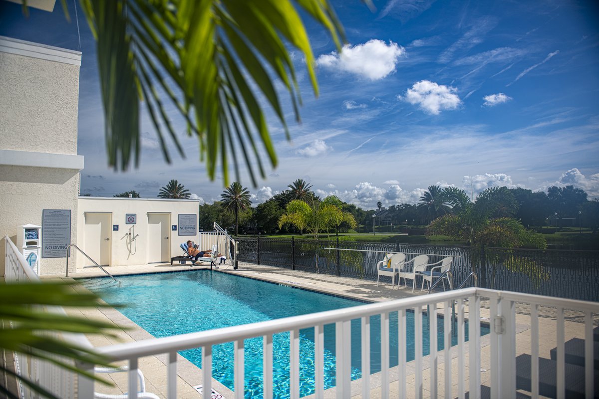 The Karol Hotel Twitter