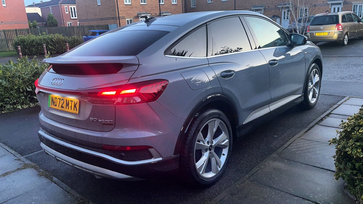 miss_jezebelda's tweet photo. Hi Agnes ๐๐ผ sheโs worth waiting a year for. #Q4 #sportback #quatto #etron #whatigotoworkfor https://t.co/KUPwujnQie