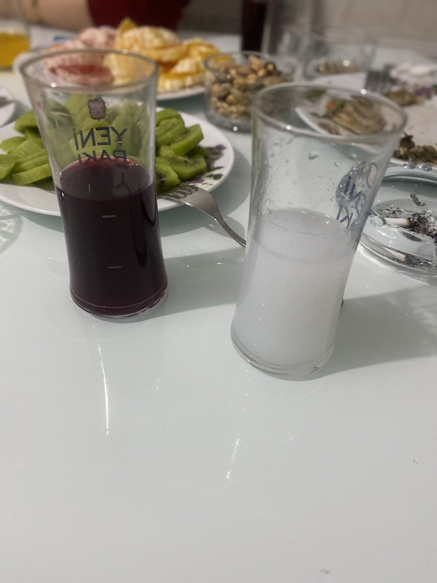 ametehan2's tweet photo. Belki;lerle umut edin.. keşke;leri silin..
Neyse;leri boşverin…
İyiki;deyin gitsin… https://t.co/aPqchEDFun