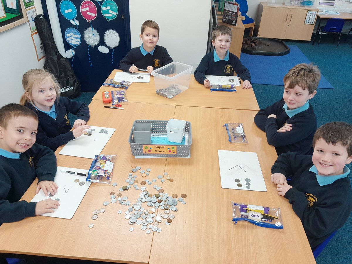 Miss Collins tweet media