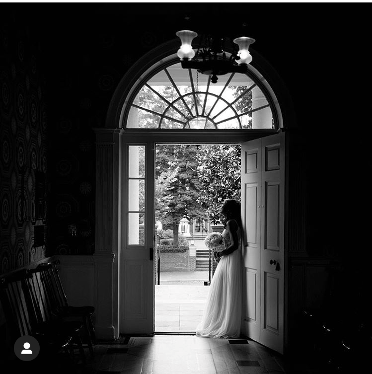 DumbartonHouse's tweet photo. This #WeddingWednesday, we appreciate how our Federal Period architectural details provide classical details in wedding photos. Repost from @erintettertonphotography https://t.co/gUNWlpVpNx
