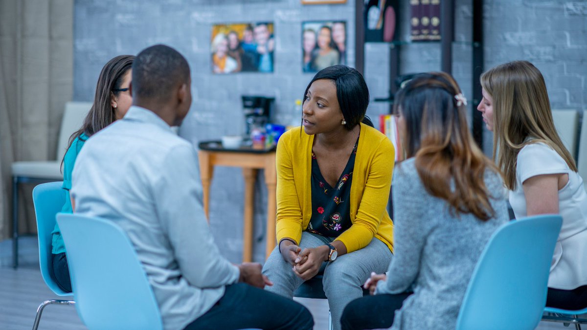 BuryCouncil's tweet photo. The @BuryHospice Bereavement Drop-in Group is open to anyone that is bereaved and in need of support following a death

👉Radcliffe Library,  M26 1JA
👉The last Wednesday of every month 5pm-6.30pm

For all info contact @BuryHospice on 0161 725 9800, email: https://t.co/Sq7EEgmodr https://t.co/WgyMqrAwpk