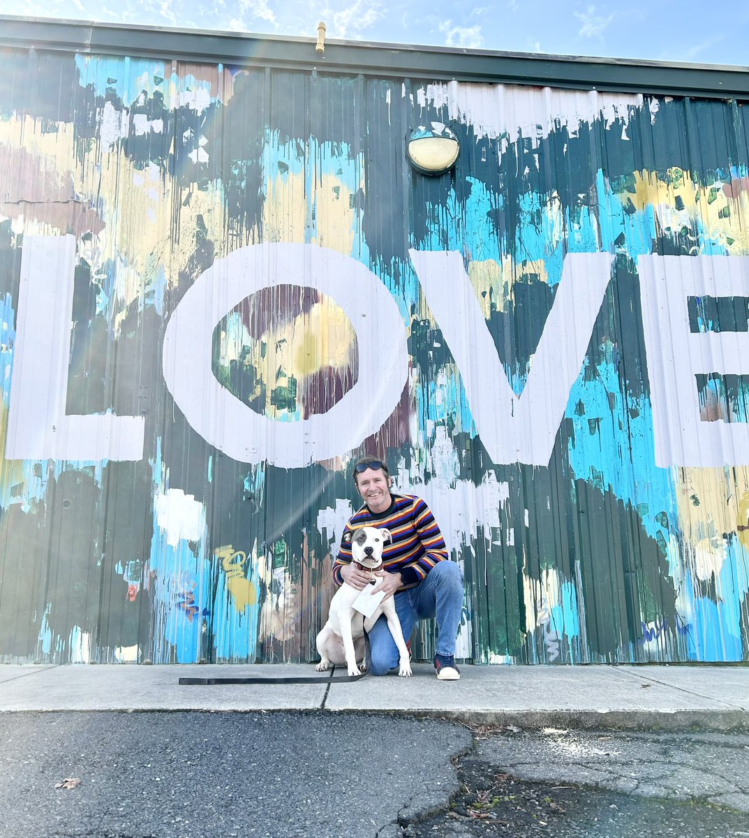 para_guide's tweet image. We are so grateful for our donors and volunteers in 2023! Many thanks to super-guide Jay Seago and Helen Adams Realty for supporting Para Guide and visually impaired athletes this year 💫