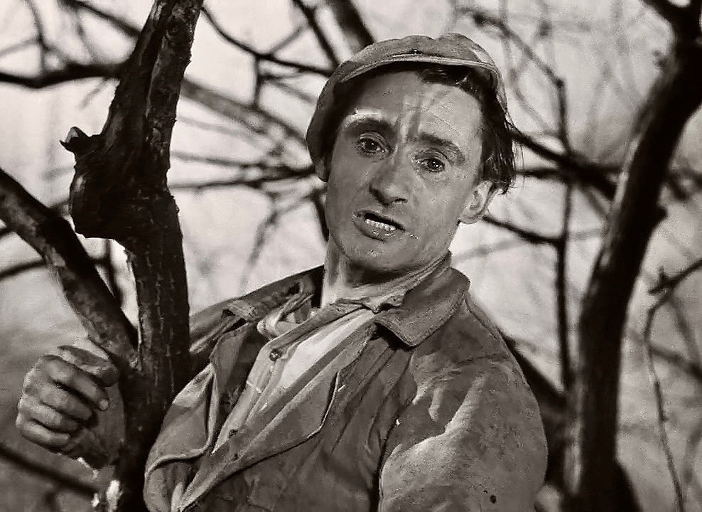 bertrandtessier's tweet photo. Ce mercredi 11 janvier soirée Robert Le Vigan sur Cine + classic avec à 20h30 #goupimainsrouges de #jacquesbecker suivi a 22h30 de la rediffusion de mon #documentaire #robertlevigan la cavale d’un maudit produit par #californiaprod https://t.co/a0IKHUkDt2