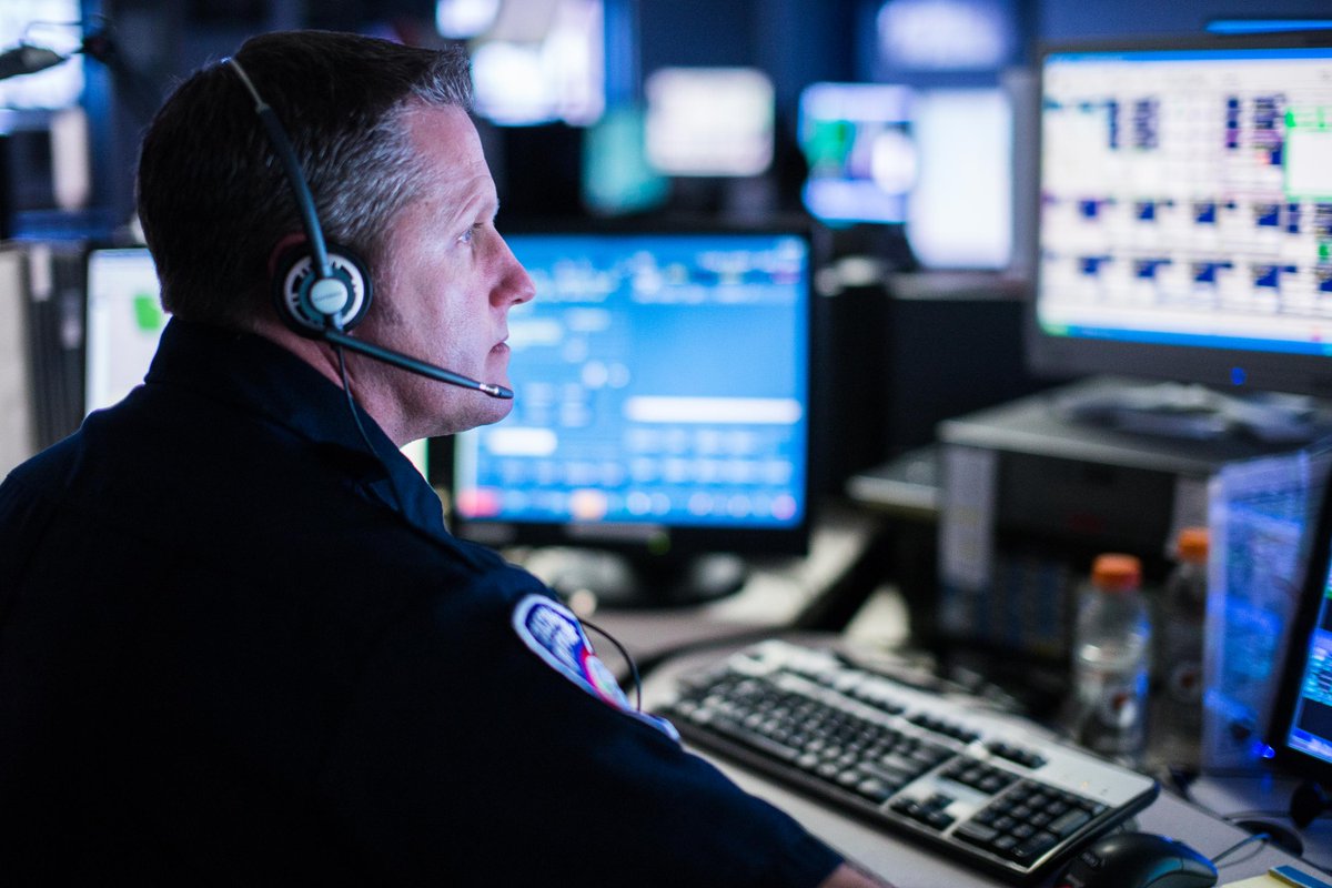 CityofTacoma's tweet photo. Because @TacomaPD is using a more data-driven approach, we need you to report what you see so we capture the right data. If you see something, say something. Call 911, file reports, or visit https://t.co/TYEEjylHcf to learn how &amp; when to report crimes in #Tacoma. https://t.co/ucb13kfGI7