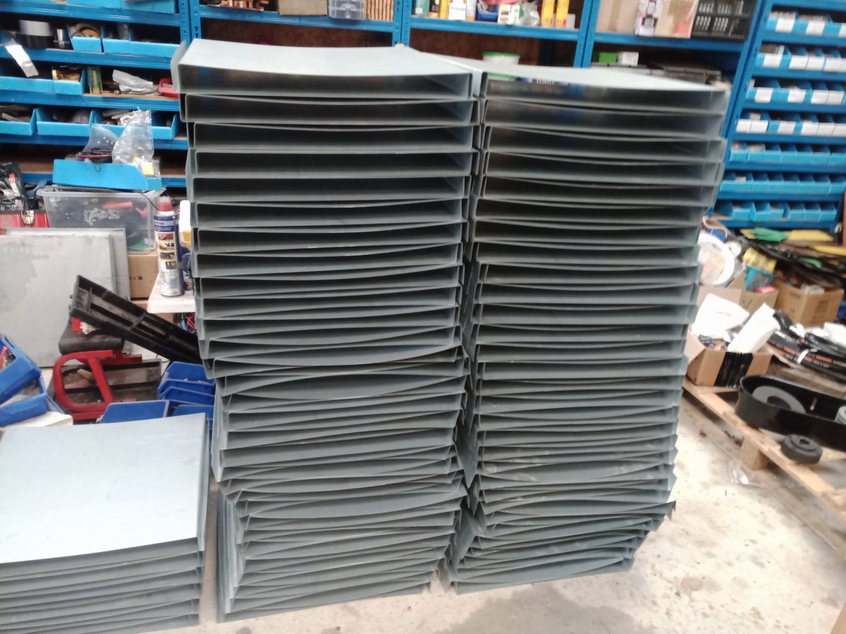 BeesBishops's tweet image. We are working our way through the piles of steel making Insulated steel roofs to fore-fill our start of year orders.

#bishopsbees #Langstroth #Insulatedroof #National #Nationalhive #Beekeepingequipment #britishmanufacturing #beehive #insulatedsteelroof