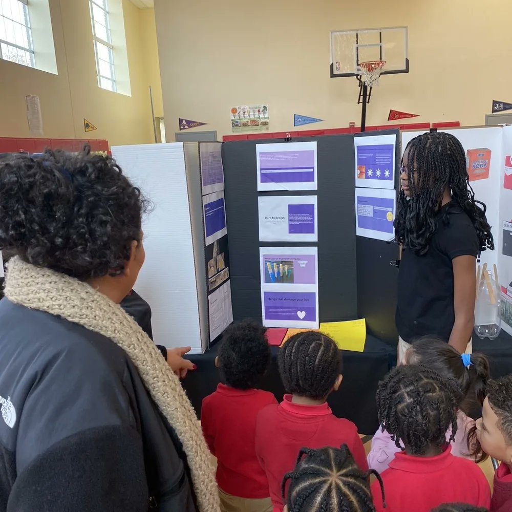 fpcsarmstrong's tweet photo. The Armstrong STEAM FAIR has been a great experience. Our Middle School scholars are sharing their presentations with everyone! #steamfair #sciencefairproject #Armstrong #dccharterproud #FriendshipProud #bettertogether #AlltheWayUp https://t.co/SPe79oSbbr