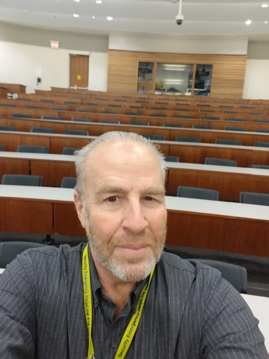 ChefSamGlass's tweet photo. Sometimes I get to teach in a big lecture hall at @CentennialEDU #culinaryeducator https://t.co/sYrdtGJ5u2