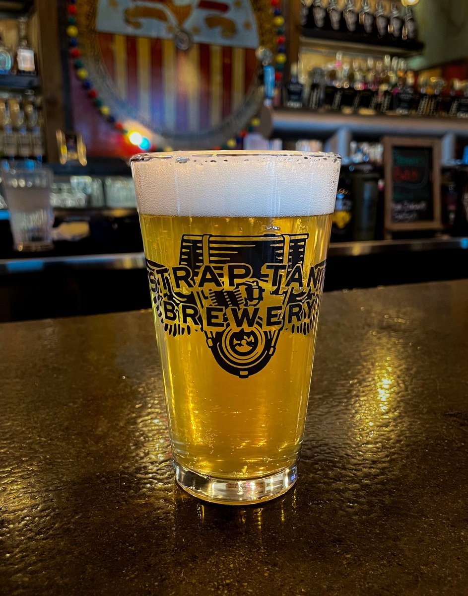 StrapTankBrewCo's tweet photo. 🚨Try our latest brew: Seriously Citra!🚨

'Smash' Pale Ale

ABV: 5.0% | SRM: 2 | FG: 1.9°P | IBU: ~45

Cheers!

https://t.co/hnrA5dROSb https://t.co/2ki9O9Wguw