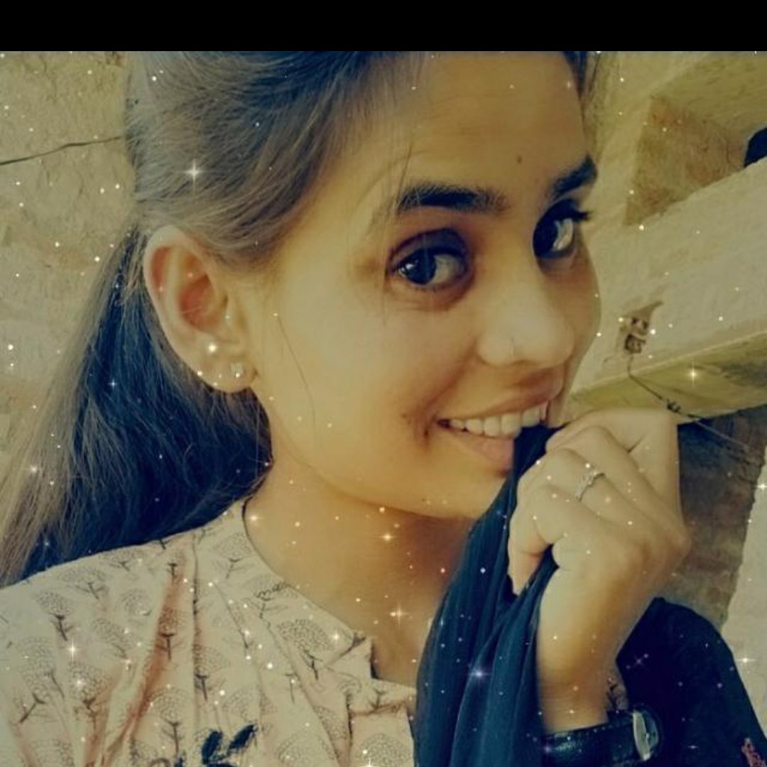 Shrma7Deepika's tweet photo. छोटी सिस्टर https://t.co/8XscK5n89H