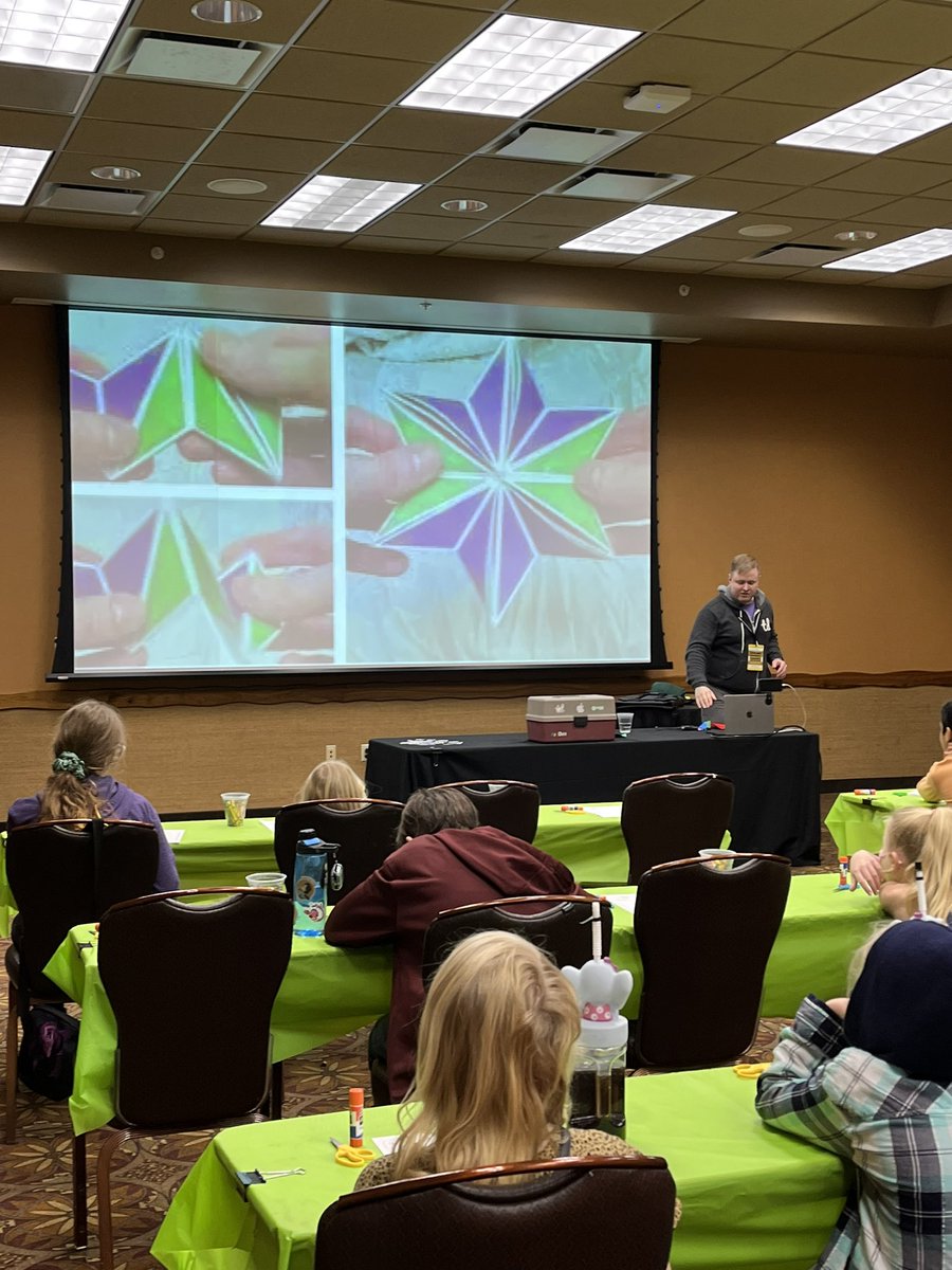 cleaton97's tweet photo. @codemash @KidzMash There are still some seats open for our 1:00 session… Paper Puzzle Playtime: Making Hexaflexagons with @kadams54  Lots of humor and greats videos!!! https://t.co/9eJBI5fSdv