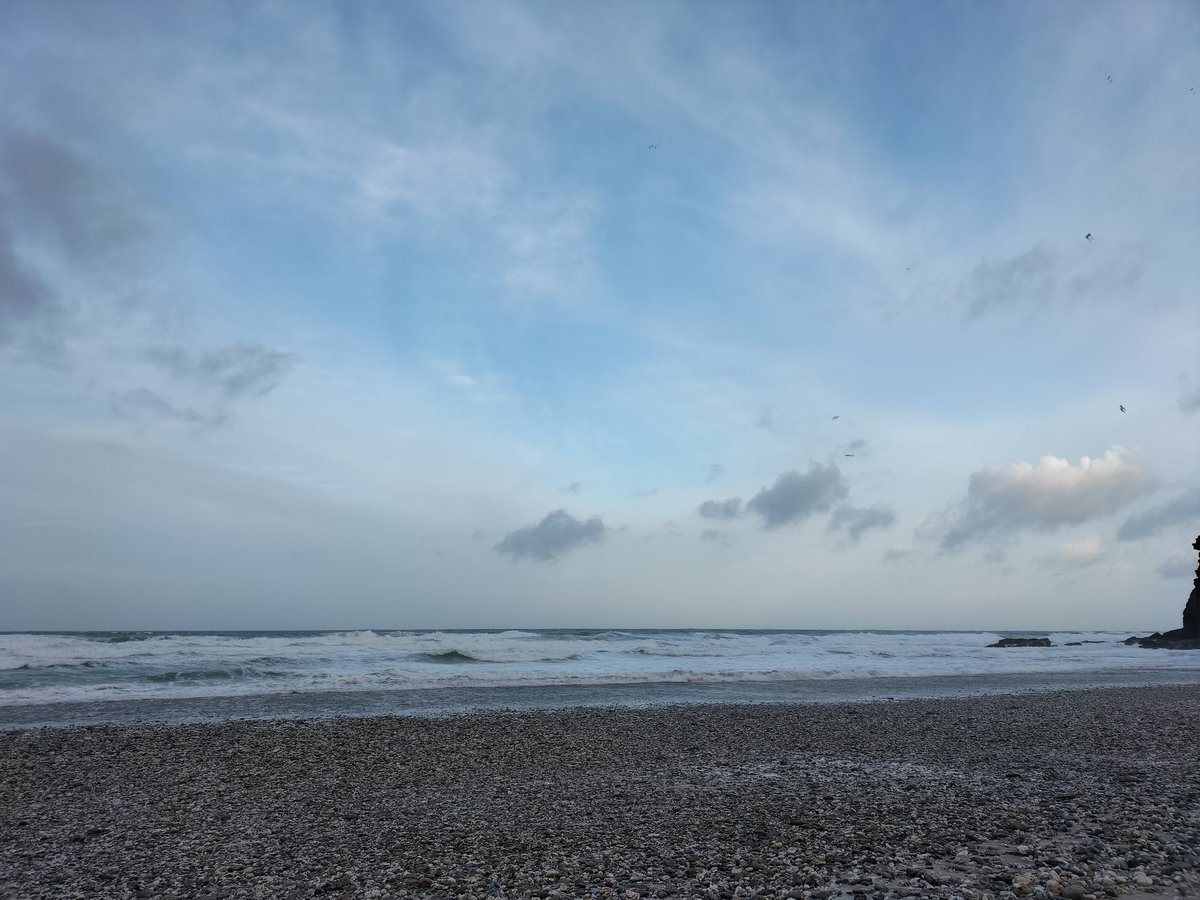 EventyMarketing's tweet photo. Lovely blustery #WalkAndTalk and #BlueSeaThinking with @kirstienewton this morning at Porthtowan. https://t.co/rQsRQdVDWr