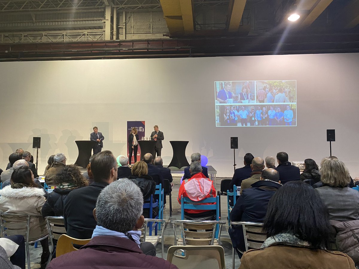 #avecpoleemploi <a href="/villeistres/">Ville d'Istres</a> en direct de la cérémonie des vœux de <a href="/UPE13_/">Upe 13</a> 
#partenariat