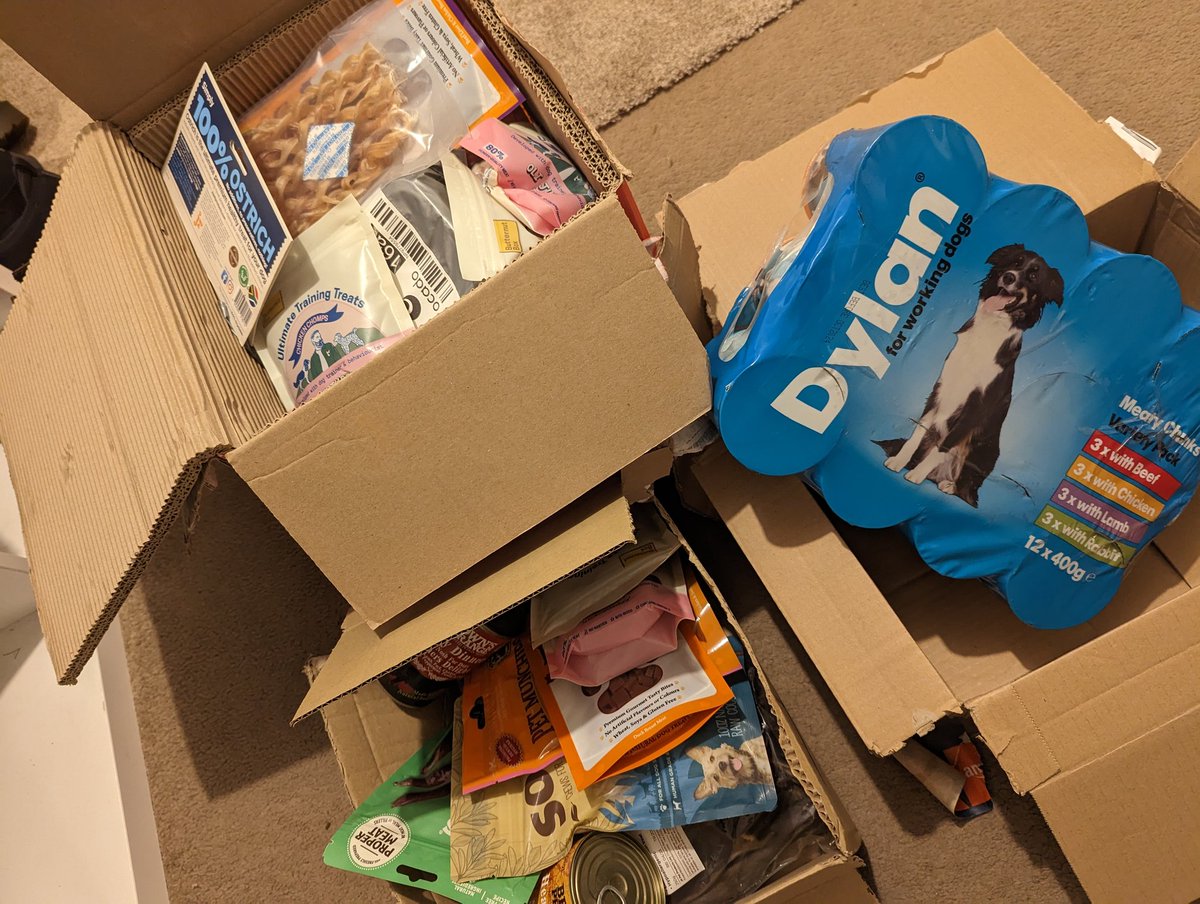 YourPetFoodBank's tweet photo. Thank you for our donations!! We are still desperately in need of cat food if anyone can help? 🙏❤️

#CatsOfTwitter https://t.co/l8fqmwrMyK