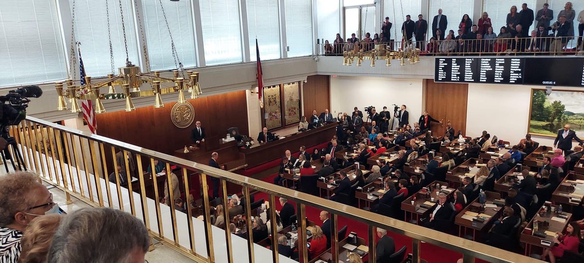 KeepnUpWJonesSt's tweet photo. The 170 members of the North Carolina House of Representatives and Senate were sworn in today, to formally begin the 2023-2024 legislative session. Senator Phil Berger was re-elected Senate President Pro Tempore, and Representative Tim Moore was re-elected Speaker of the House. https://t.co/d95ho30tJ7