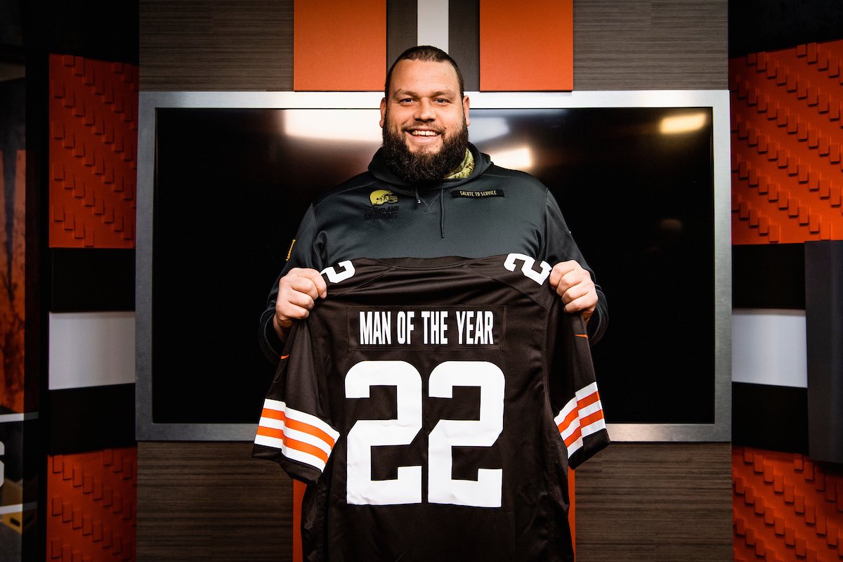 BrownsGiveBack tweet picture