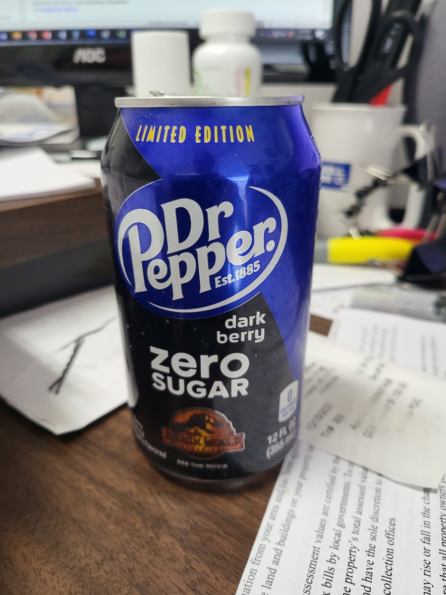 Opened my last Dark Berry Zero. Easily the best variant, please bring it back as a permanent option @drpepper!!!