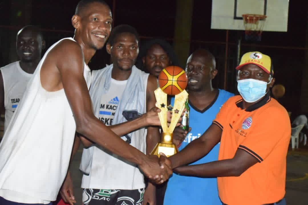simplyPINit's tweet photo. The DJ played @QuexMusicUg monster hit Kachumbali and the champions turned the court into a dance floor in celebration of their championship. They left the court with bragging rights but everyone else left with a strong sense of satisfaction that charity gives. #simplyPINit https://t.co/LRy9EaNs3K