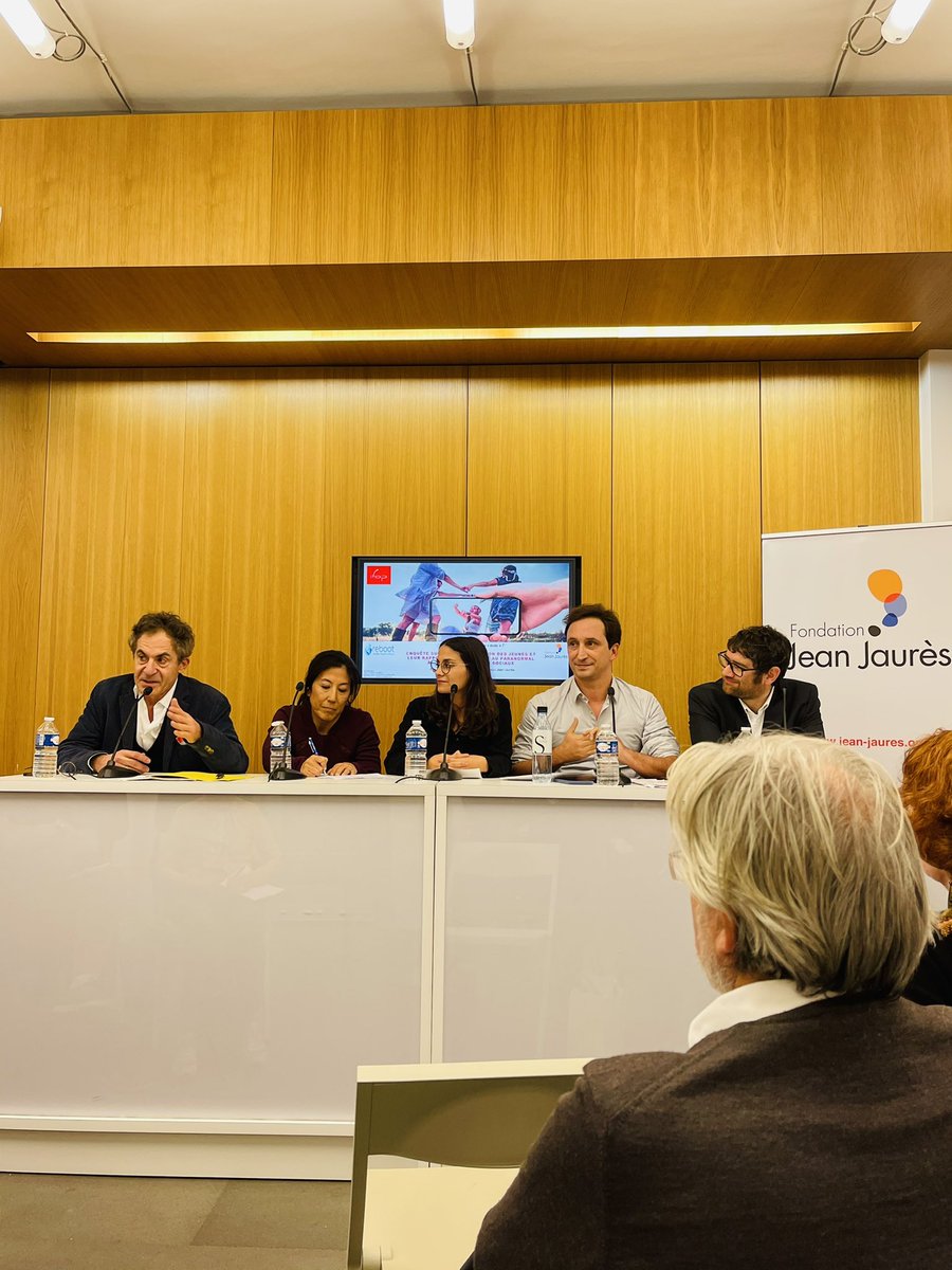 [DÉBAT] <a href="/j_jaures/">Fondation Jean-Jaurès</a> : Jeunes et réseaux sociaux : quels rapports à la science et aux para-sciences à l’ère de #TikTok ? <a href="/EtienneKlein/">Etienne KLEIN</a> <a href="/RReichstadt/">Rudy Reichstadt 🎗️</a> Helen Lee-Bouygues François Kraus <a href="/berriche_manon/">Manon Berriche</a>