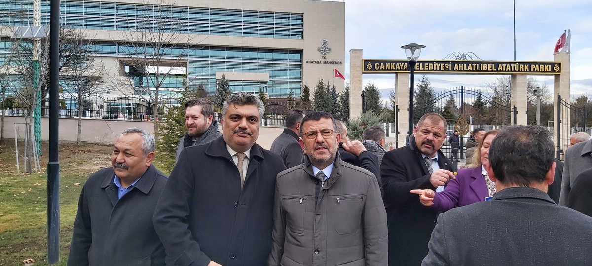 avci2004's tweet photo. Malum durumun... Anayasaya Mahkemesine taşınması gerekiyordu. Biz üzerimize düşeni yaptık. CHP Millet vekilleri Sayın Engin ALTAY ve Veli AĞABABA'ya destekleri için teşekkür ederiz. Varolsun ailemiz.. https://t.co/nYT8pHZEZh