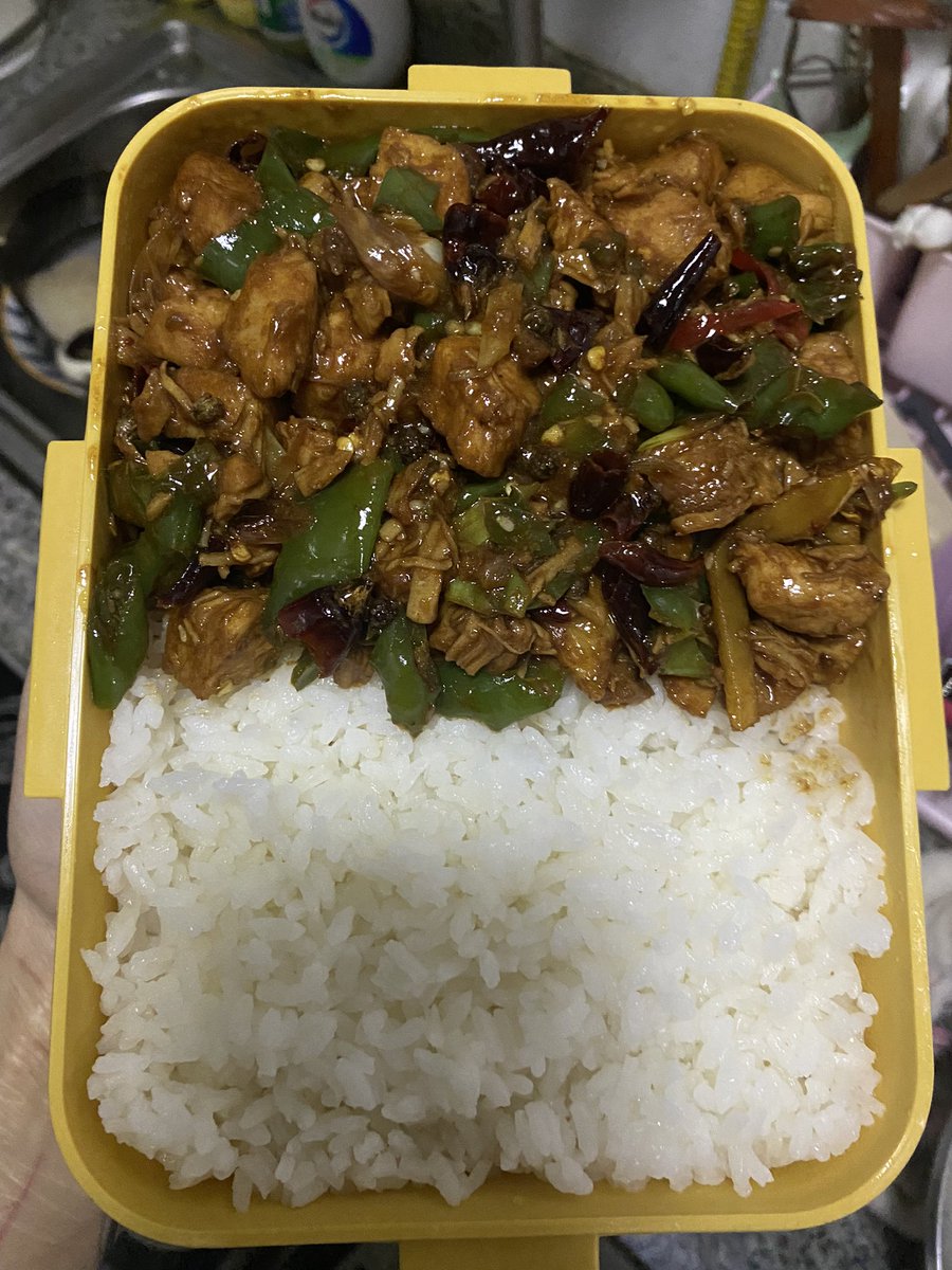 明天就带去香死我的傻逼同事