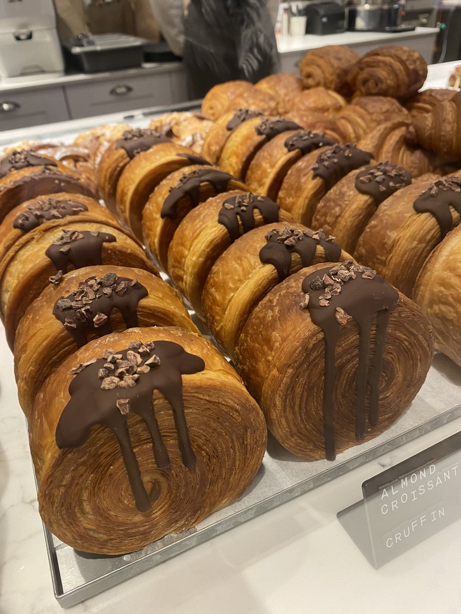 THE ESPRESSO LOUNGE tweet media