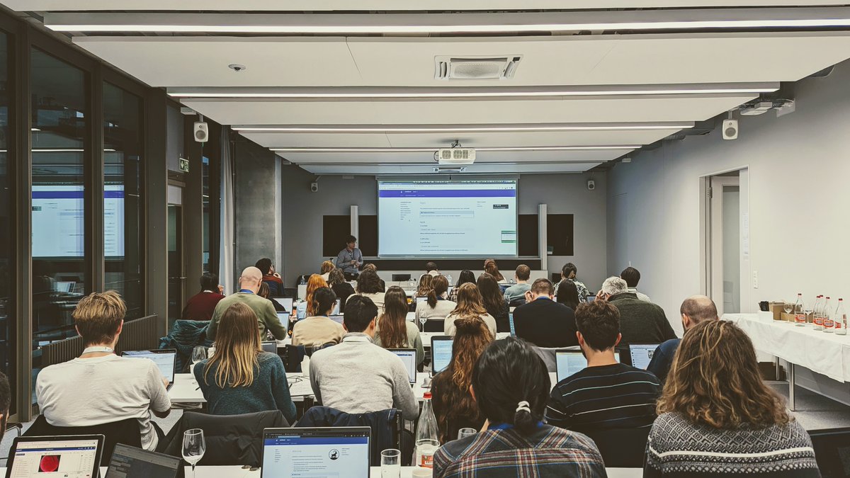 BodenmillerLab's tweet photo. First day of our computational workshop on #highlymultiplexedimaging lead by @JonasWindhager and @NilsEling was a full success!
Topics:
- image #visualization with @napari_imaging
- image processing with #steinbock
- data processing in #Rstats with #imcRtools & #cytomapper https://t.co/yFd15xnXBd