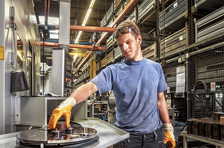 College of the Canyons’ Uniquely Abled Academy Trains People with High-Functioning #Autism  for Employment Opportunities. #AutismAcceptance #equity #inclusion #DiversityandInclusion Learn more: 
canyonsworkforce.org/2022/08/colleg…