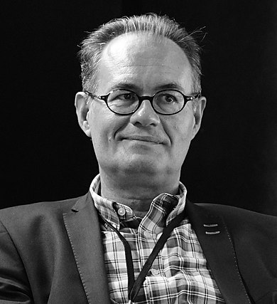 Le 18 janvier à 18h30 Camille Pascal (grand prix du roman de l'Académie française en 2018) parlera de son dernier roman : L'air était tout en feu.

Au siège de l'Académie et via Zoom.

Réservation  + Infos : linktr.ee/academiedevers…