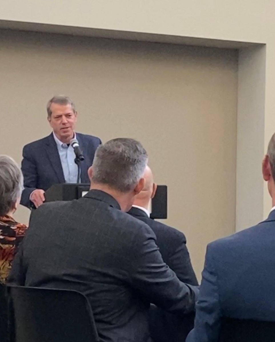 #Nebraska #Sorghum thanks @senatorfischer, @govjimpillen, @unlincoln President, Ted Carter, @unl_ianr Vice Chancellor @themikeboehm, and all of UN leadership for their service. 

Great to hear their thoughts on some of the biggest issues facing #ag in our state. 

#SorghumArmy