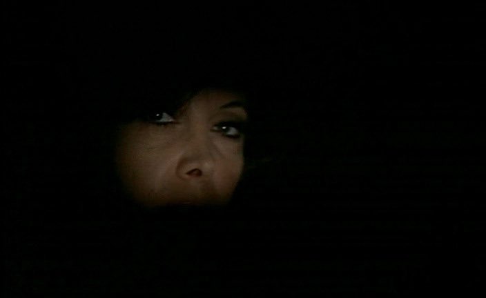 torsodapop's tweet photo. NO ONE HEARD THE SCREAM (1973) • directed by Eloy de la Iglesia • DoP Francisco Fraile • score by Fernando Garcia Morcillo • fun fact: frequent Iglesia collaborator Antonio Fos also wrote for the Italian market—most notably Brescia’s gialli • #SpanishGiallo #GialloJanuary https://t.co/Vp2tVyb0Tc