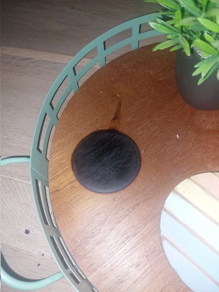 StaceyB75432118's tweet photo. @StEvalCandleCo I love your products and have used them many times before, but this could have ended badly. I could smell burning so checked the candle. It has damaged my dining table (as the tray must have got hot) and tray as can be seen in the pictures. https://t.co/uJPtEkm1aQ